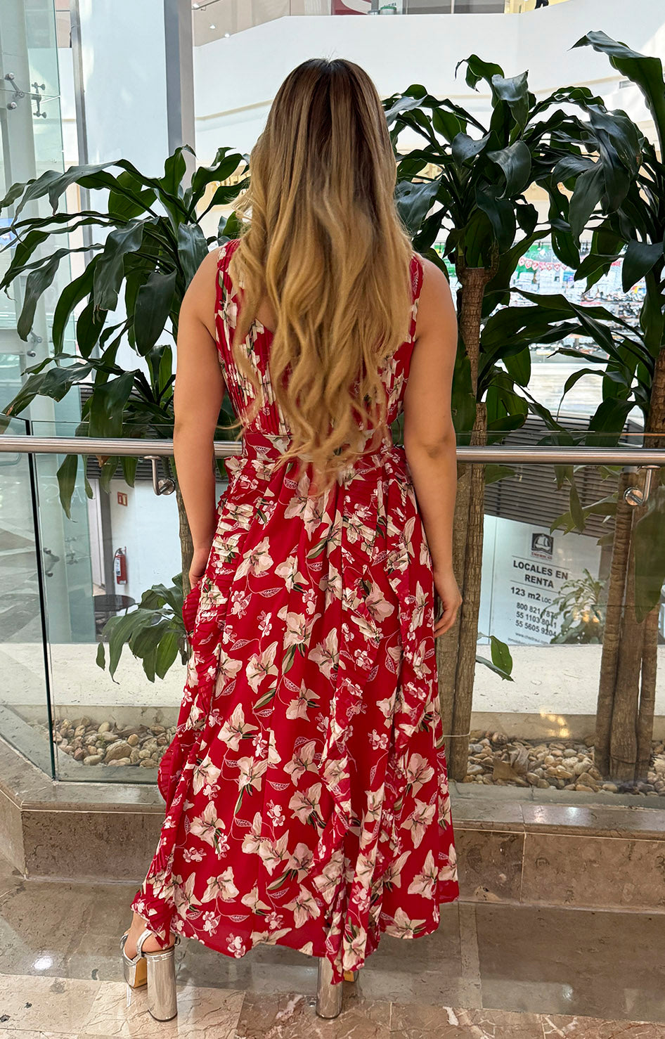 Vestido rojo shops flores